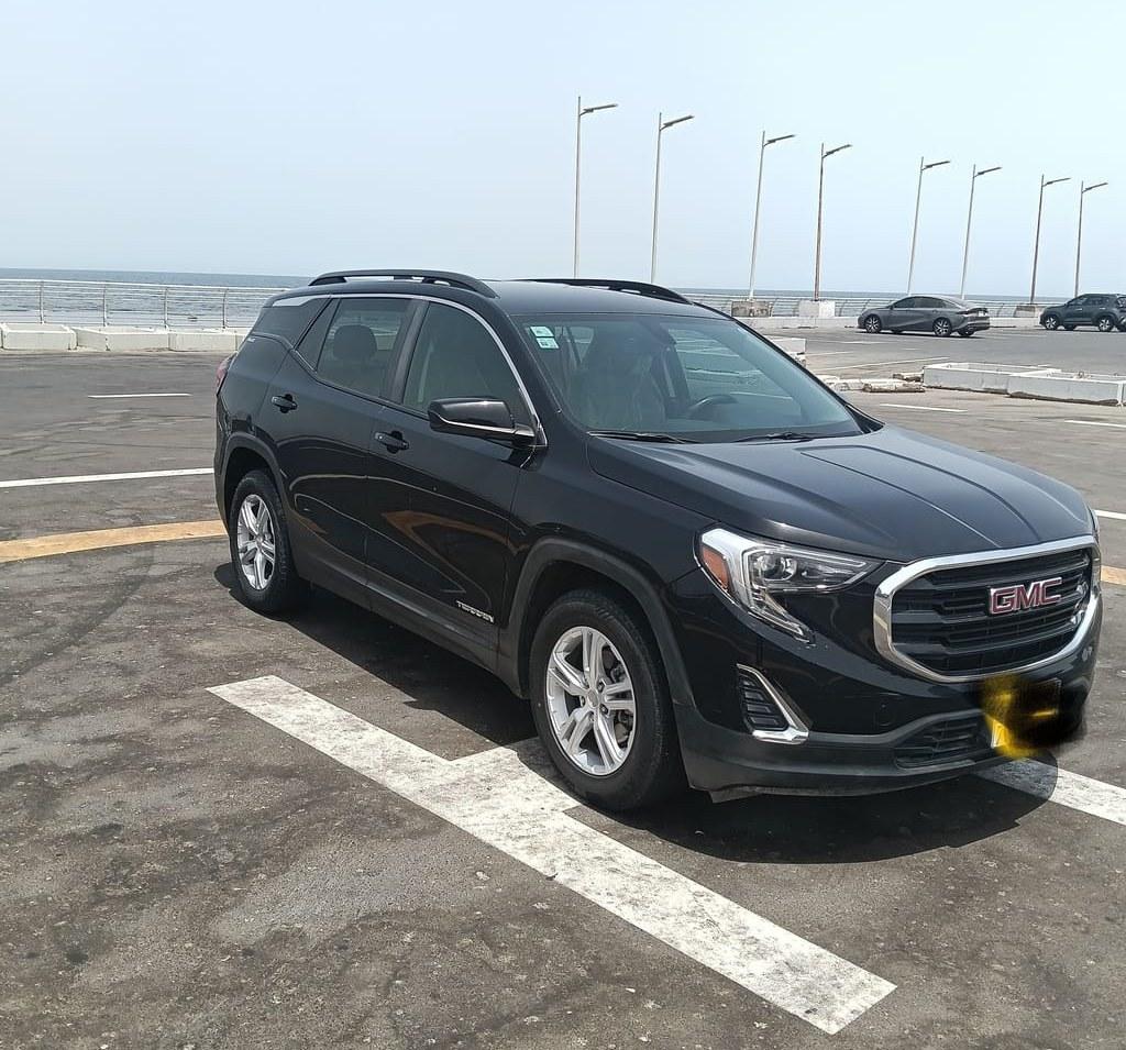 سيارة GMC ترين