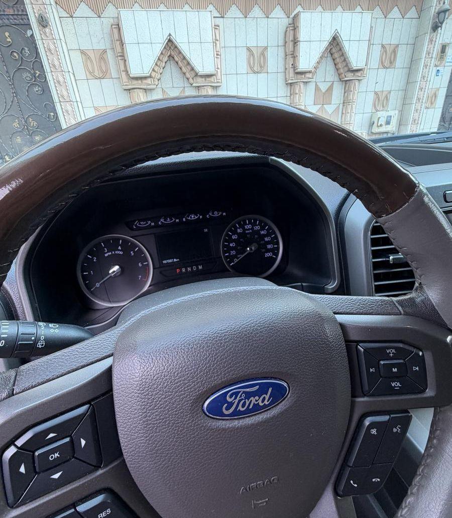 Ford Expedition 2019