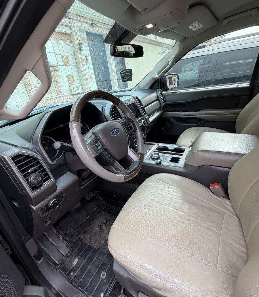 Ford Expedition 2019
