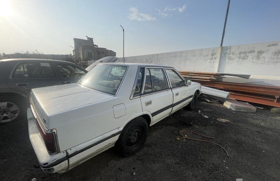 نيسان 200L لوريل