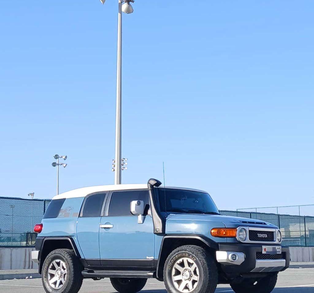 2015 تويوتا FJ