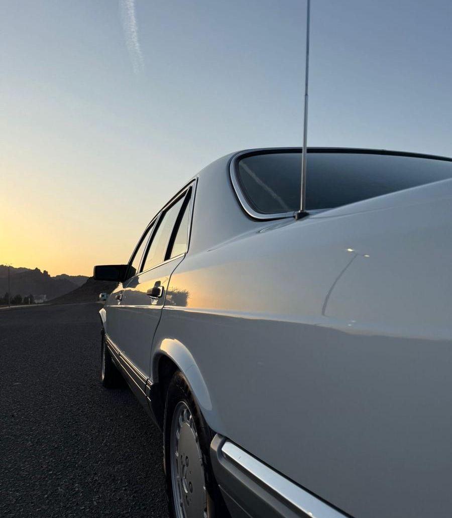 مرسيدس 560SEL موديل