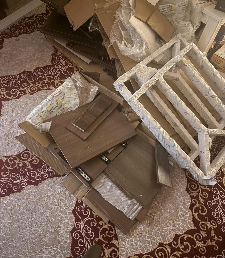 طاولة مكتب 