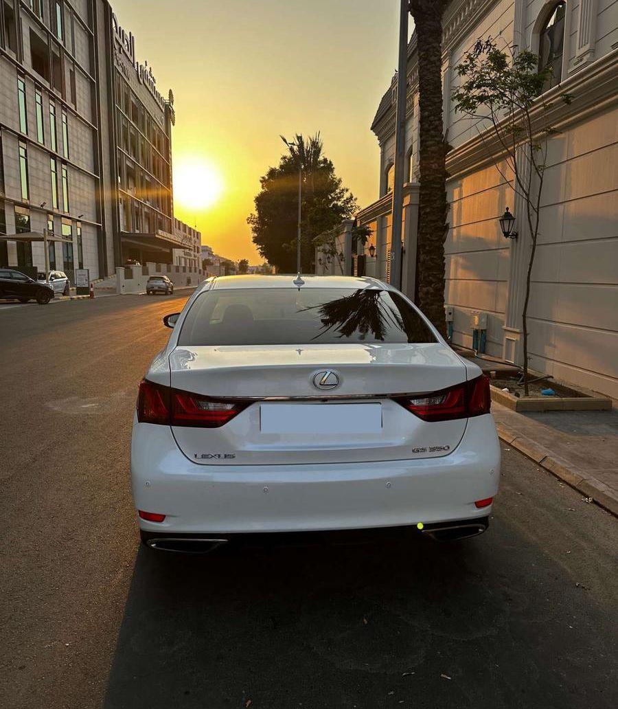 لكزس GS 250