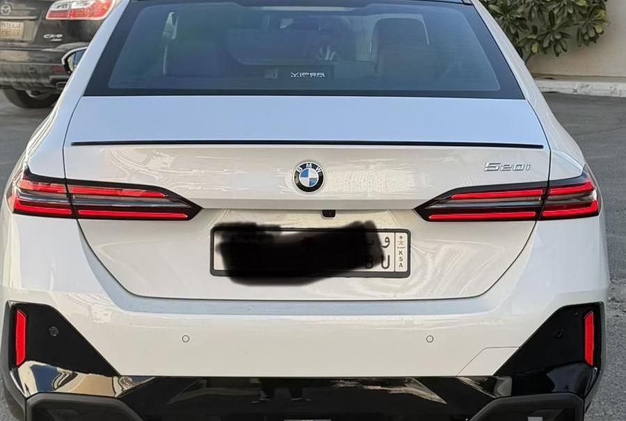 BMW 2024 ناعي