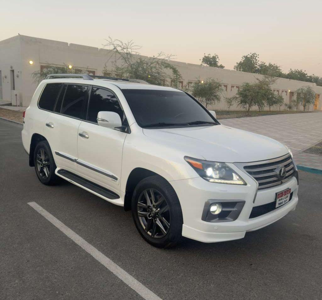 2015 لكزس LX