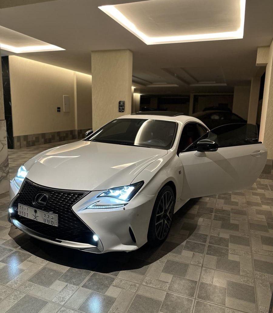 للبيع لكزس rc350