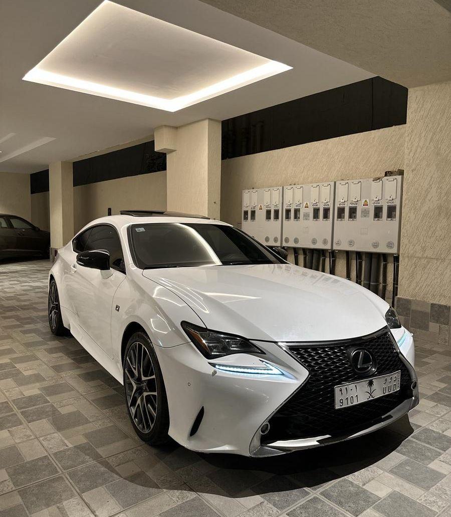 للبيع لكزس rc350