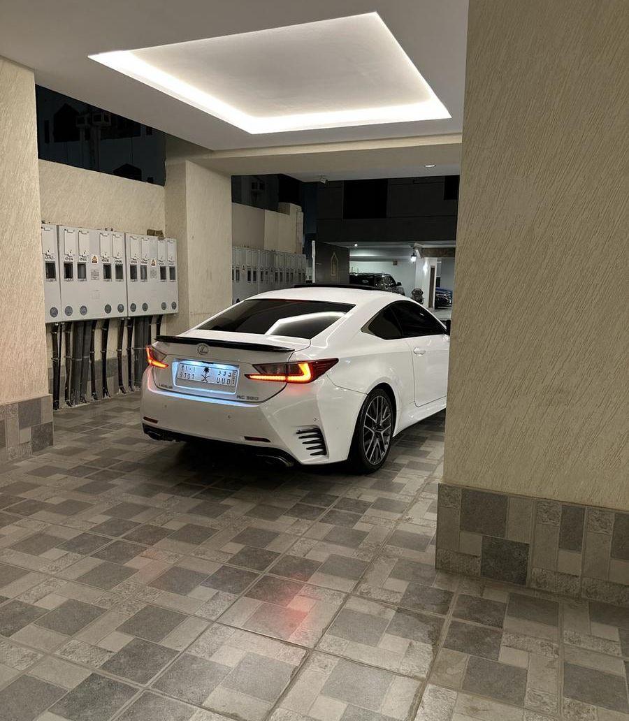للبيع لكزس rc350