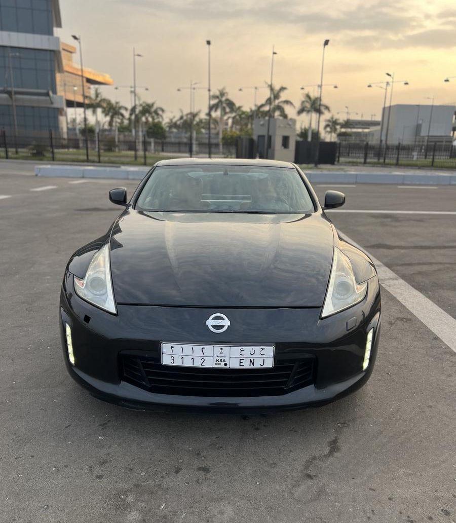 نيسان Z 370