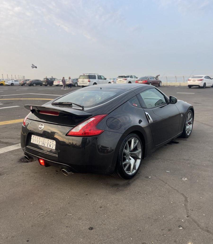 نيسان Z 370