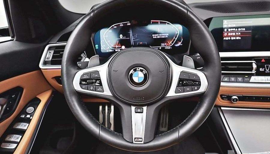 BMW 320i M