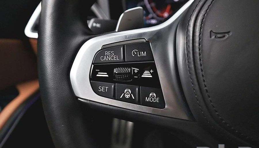 BMW 320i M