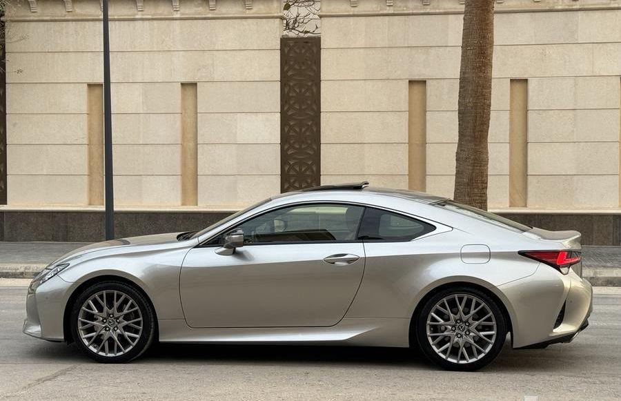 لكزس RC 350