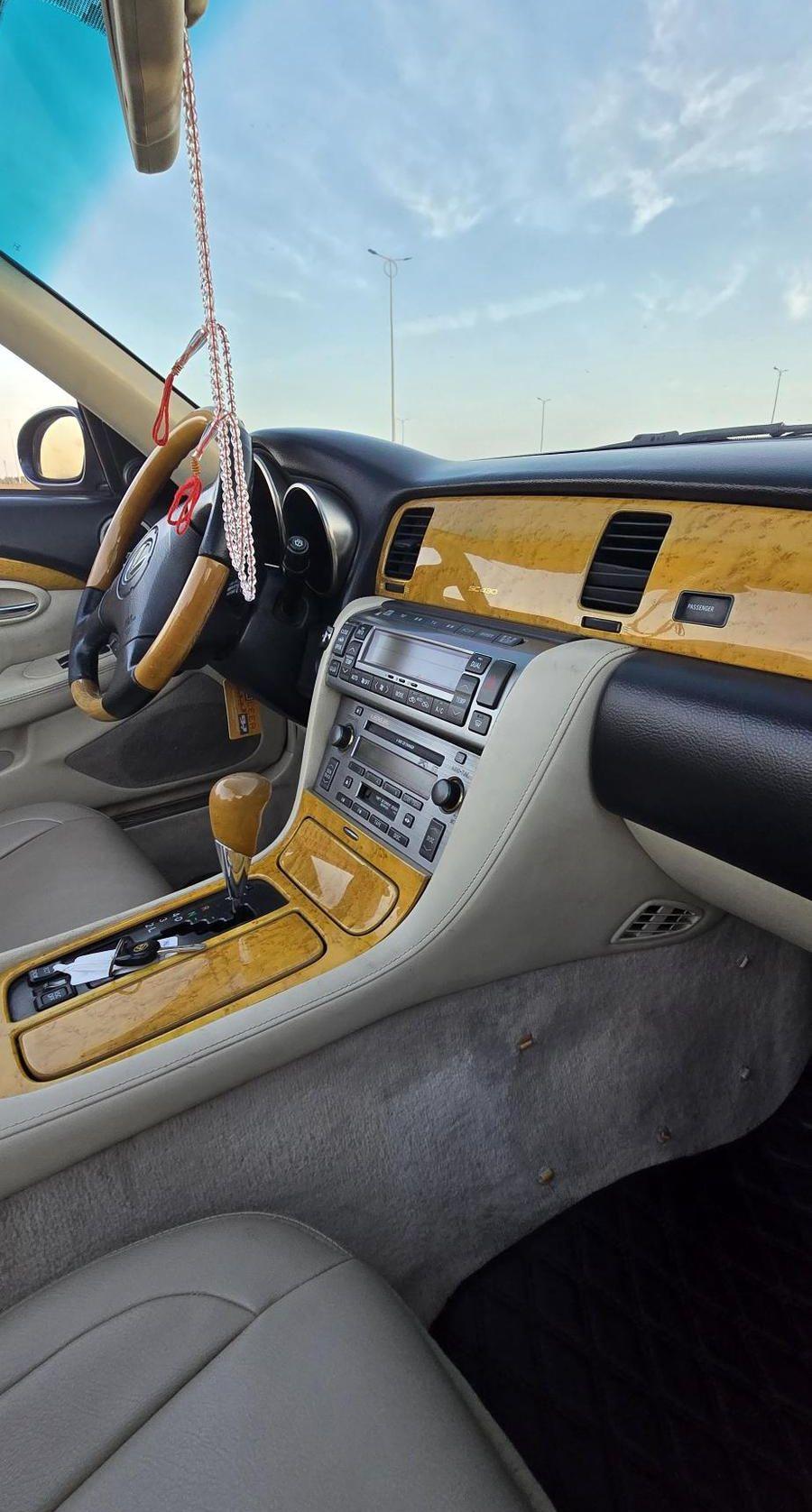 Lexus sc430 -