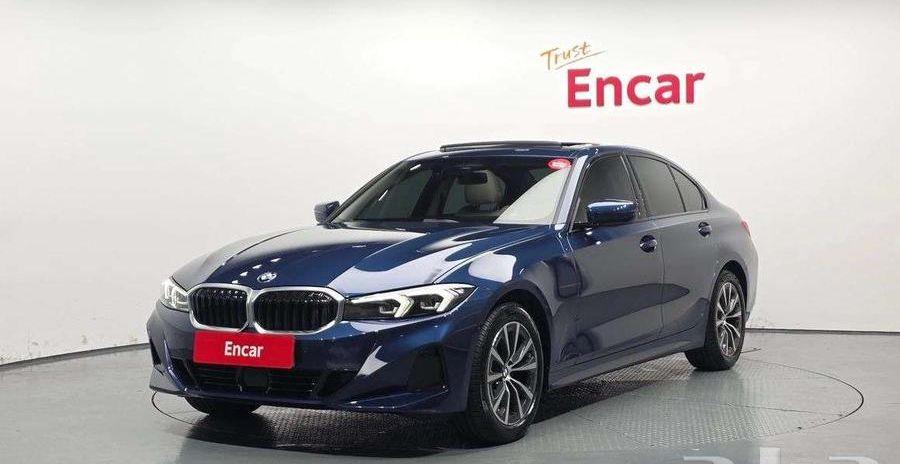 BMW 320I -