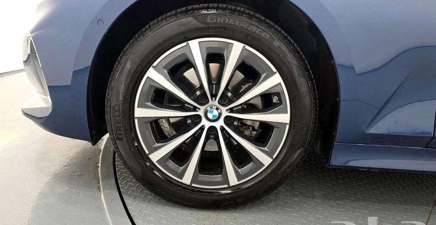 BMW 320I -