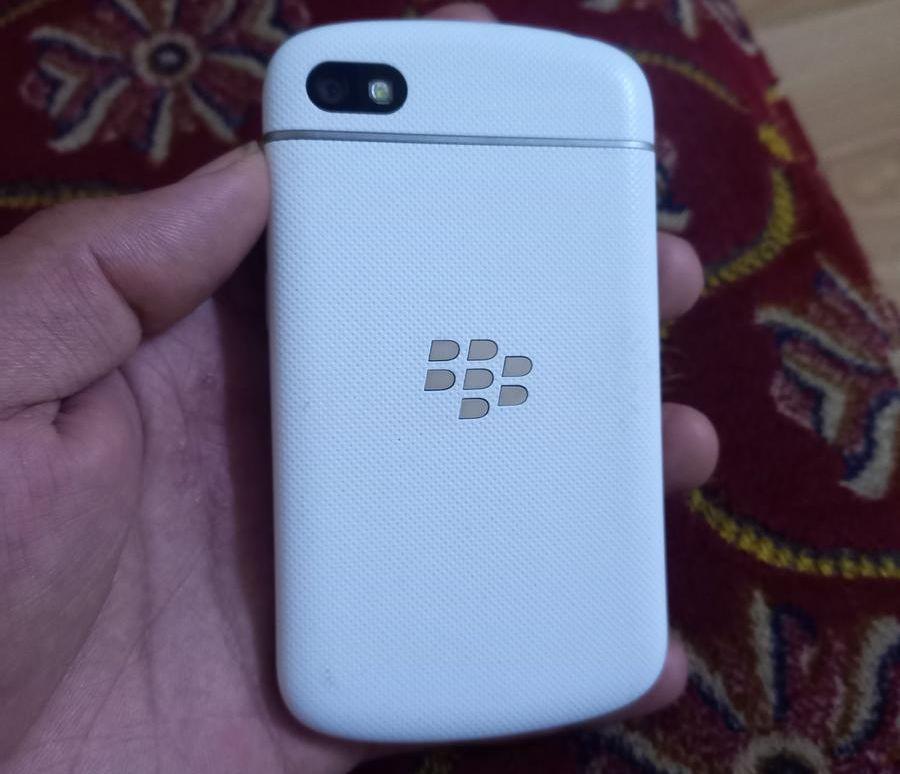 بلاك بيري blackberry
