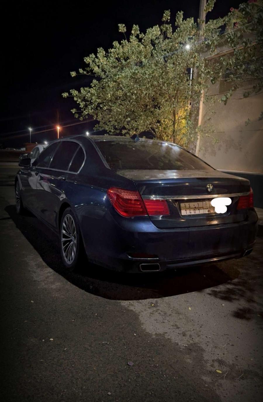 BMW-2009 -740i