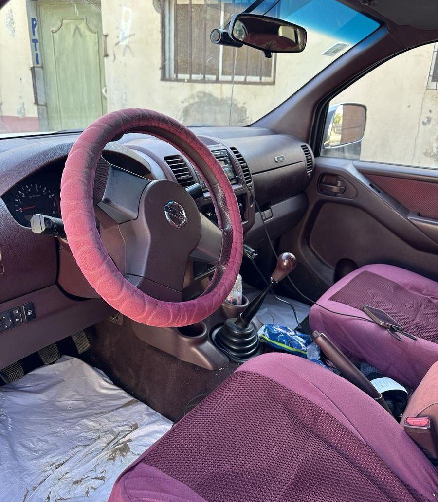 nissan navara 2014