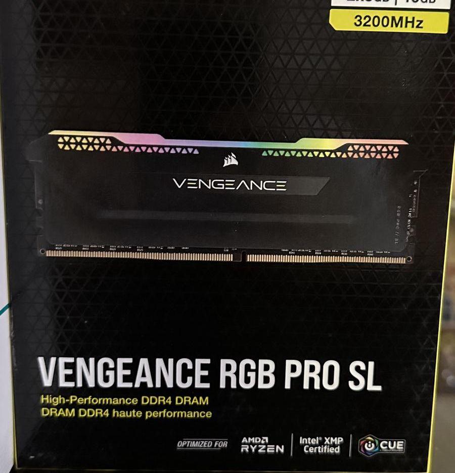 للبيع قطع pc
