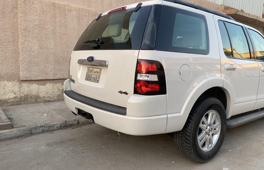 للبيع اكسبلورر 2009