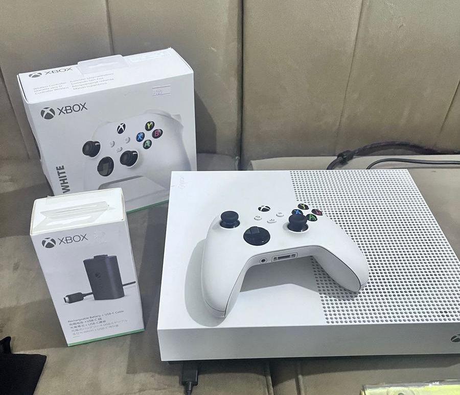 اكس بوكس المطور.