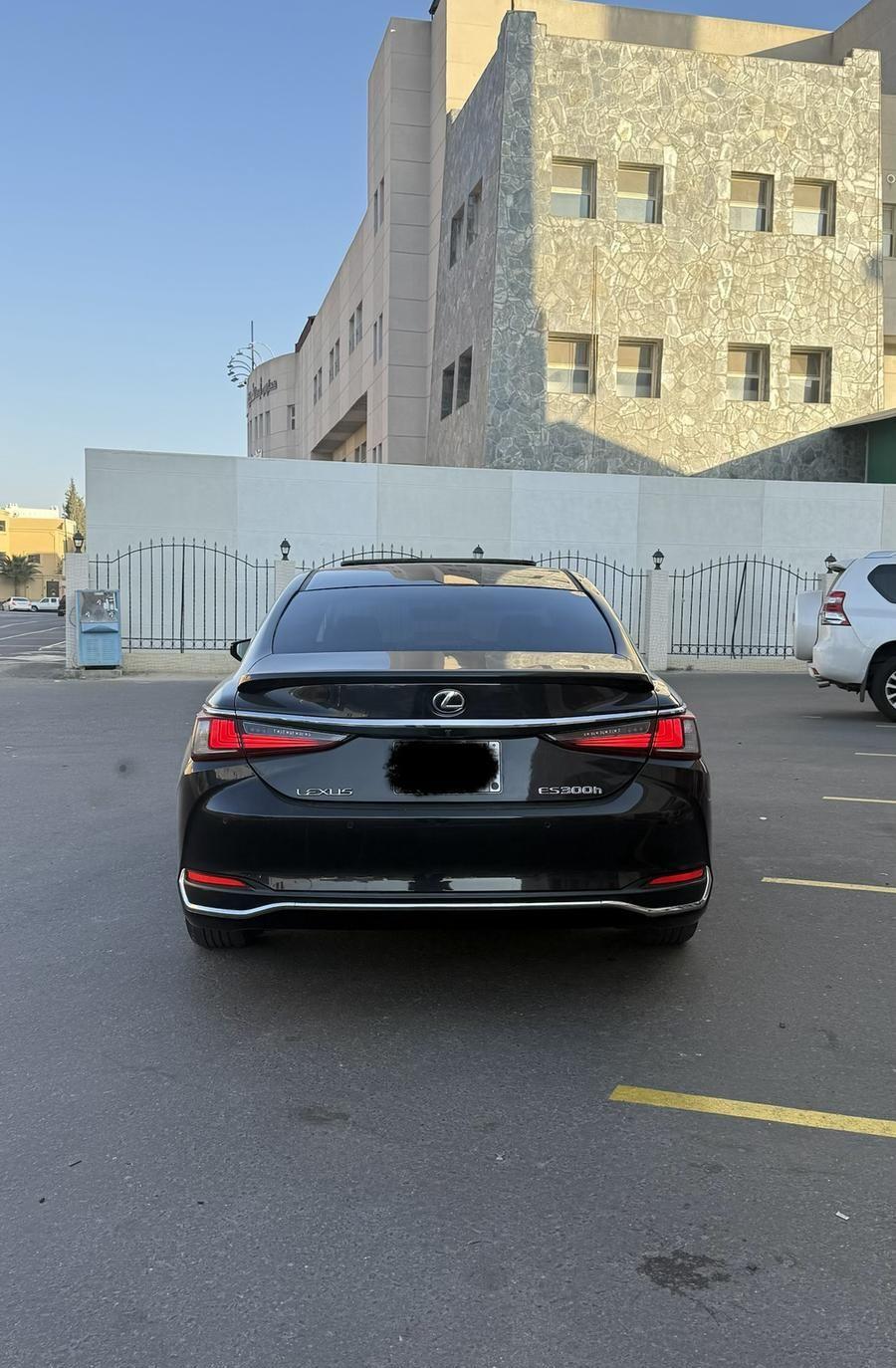 لكزس 2019 هايبرد