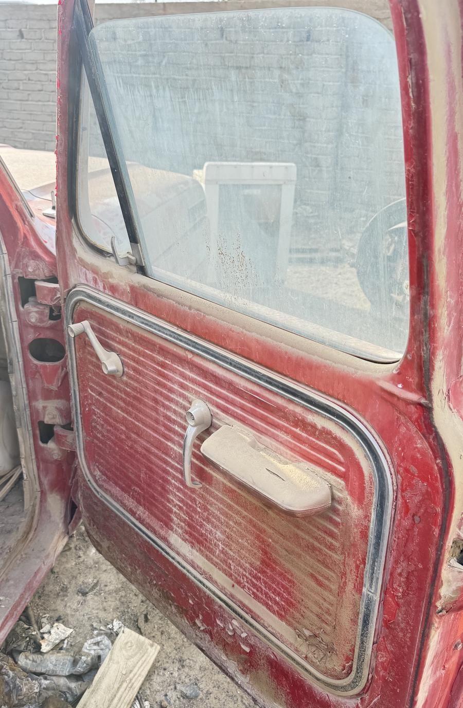 فورد f350مديل 1967