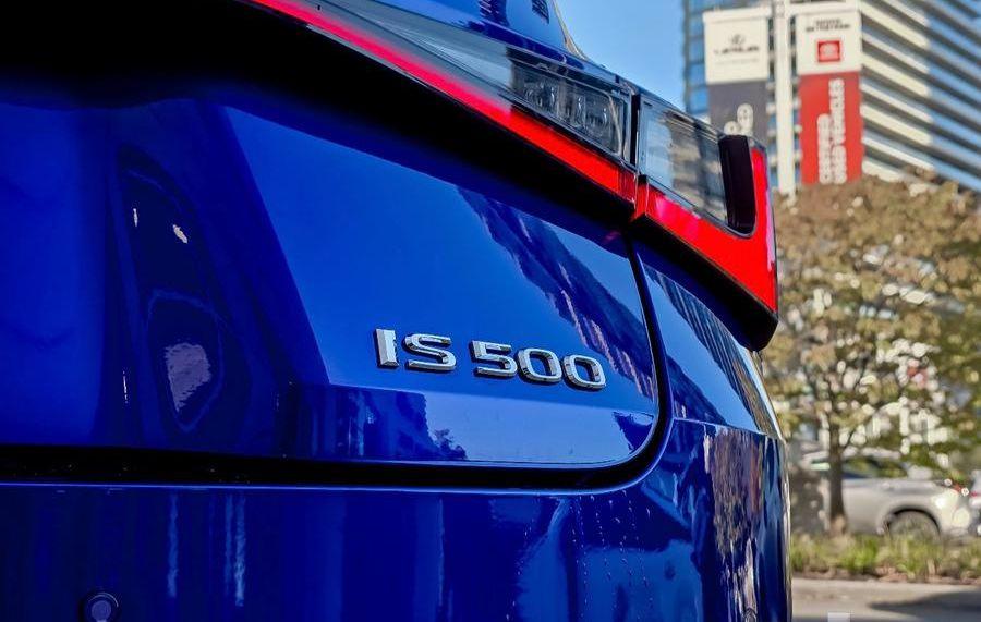 Lexus IS 500