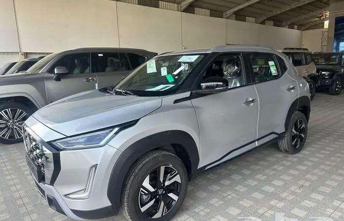 نيسان ماجنيت SV