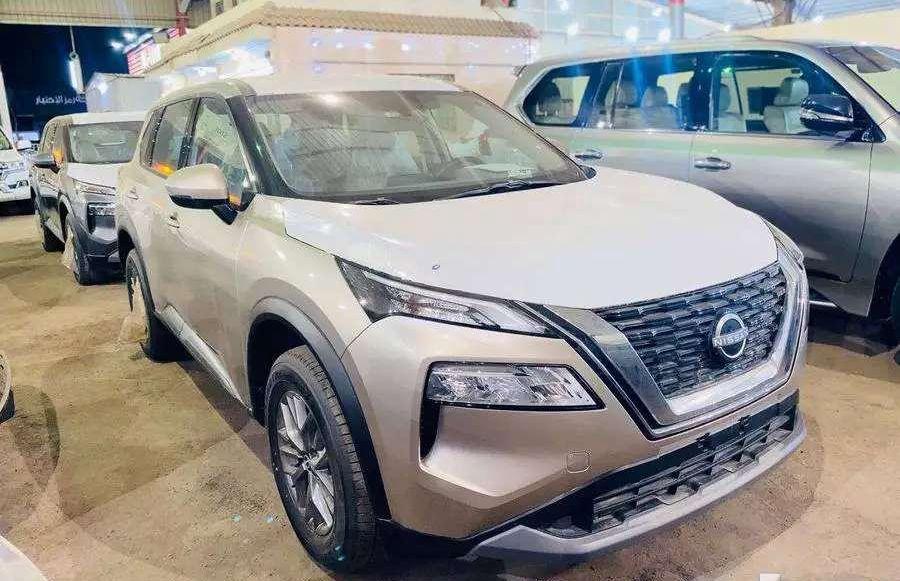نيسان اكس تريل