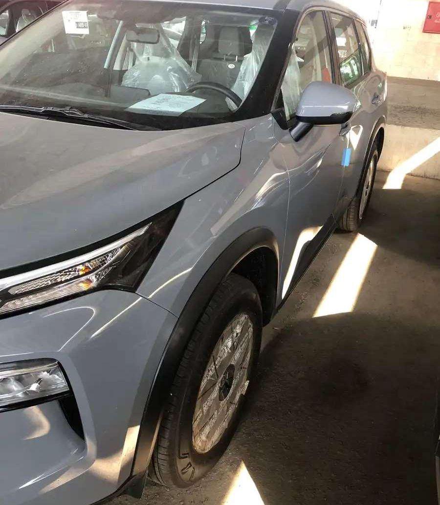 نيسان اكس تريل