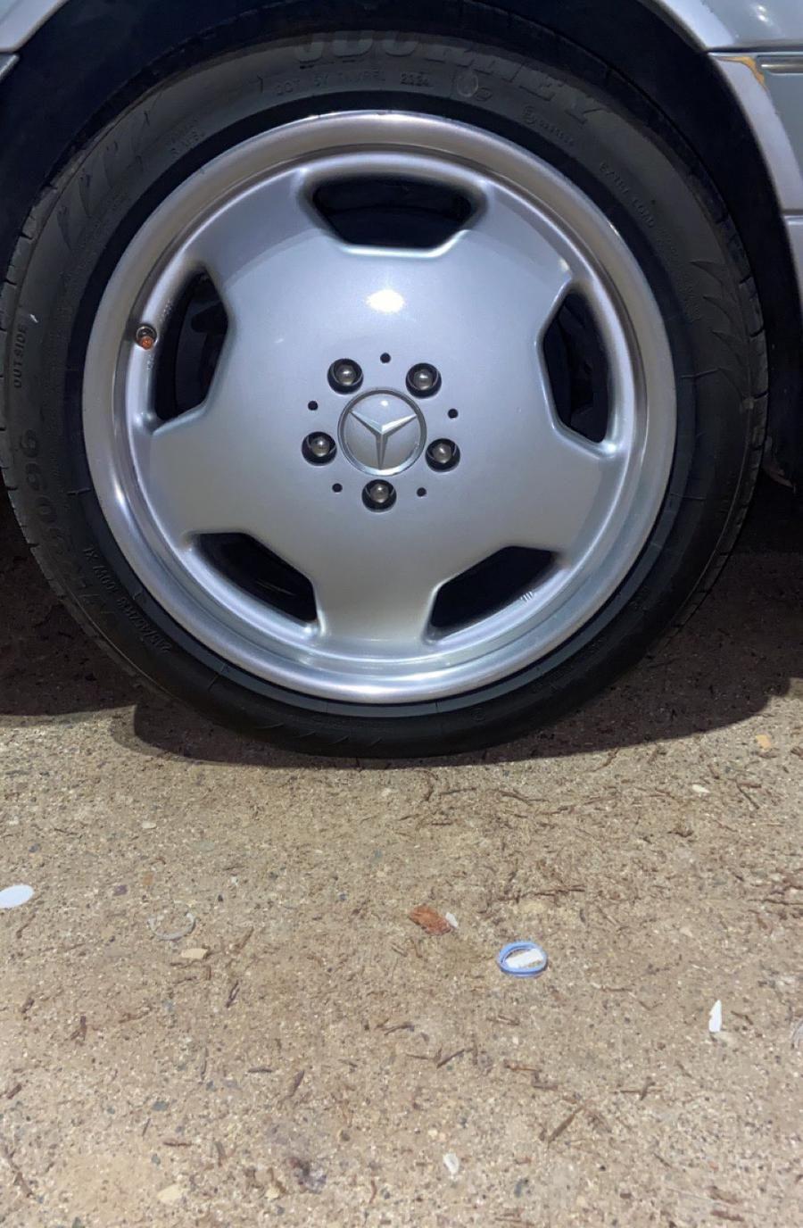 جنوط مرسيدس عرضين