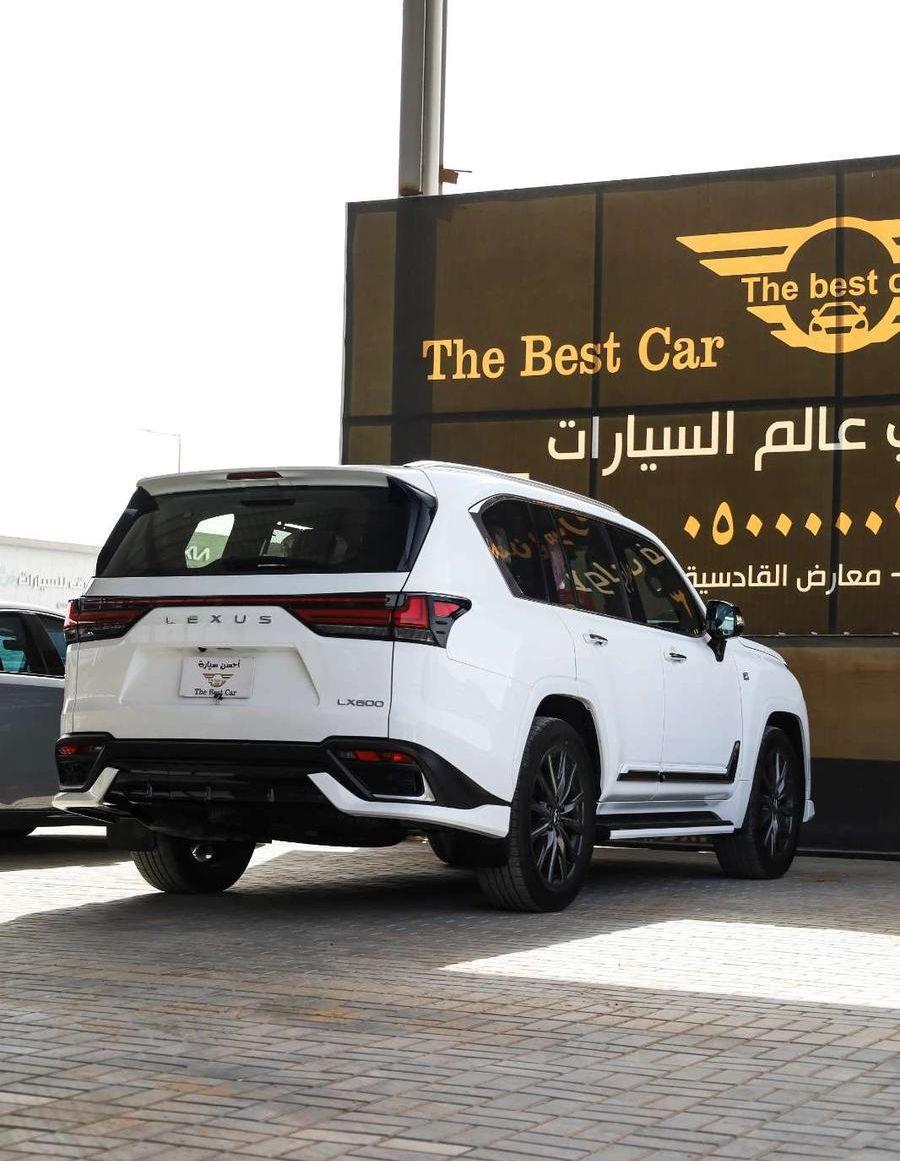 لكزس LX600 جيب