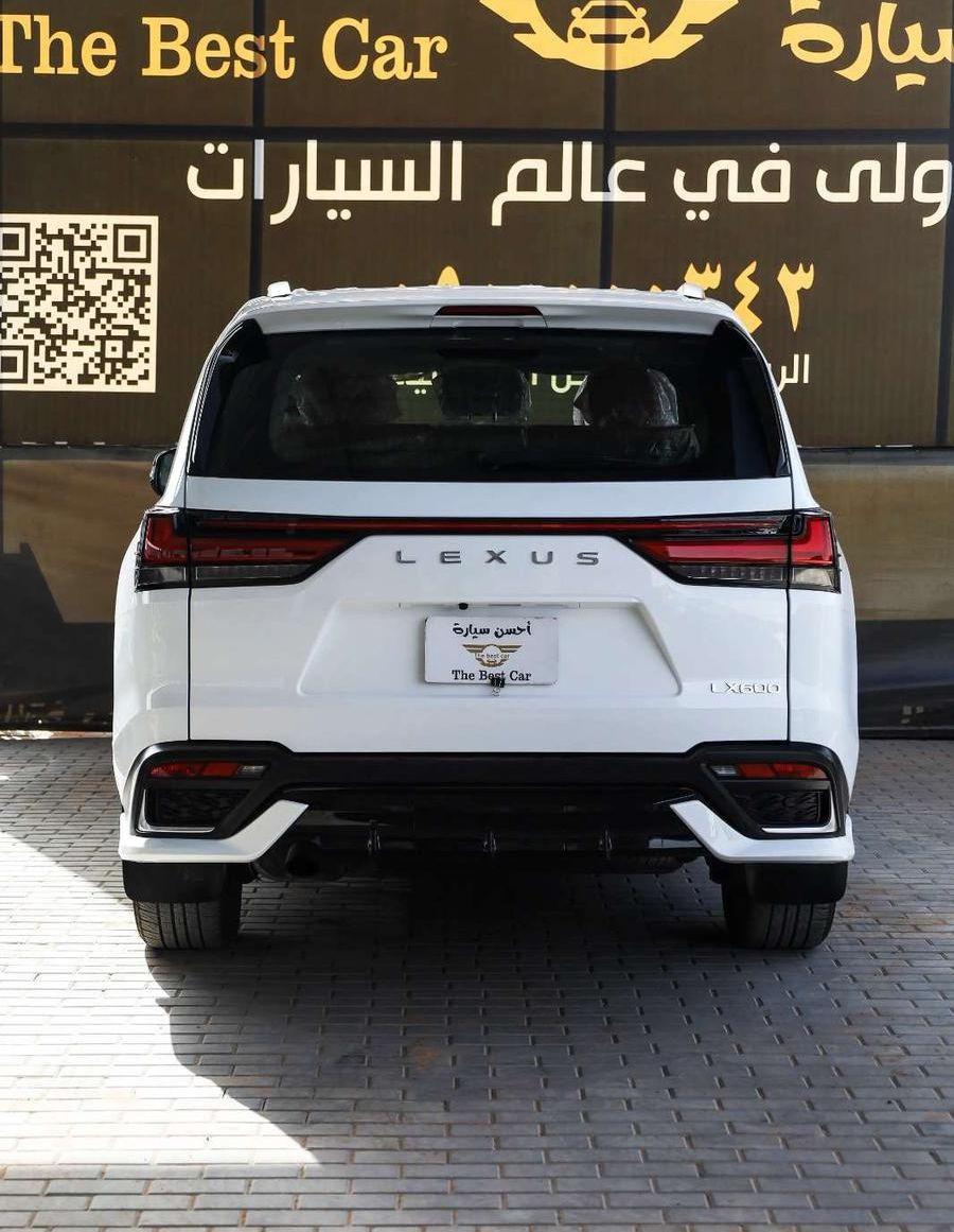 لكزس LX600 جيب