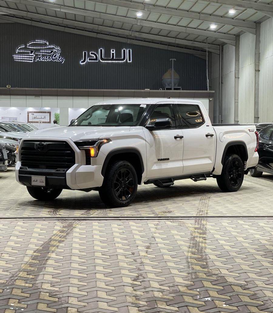 تندرا محرك بنزين