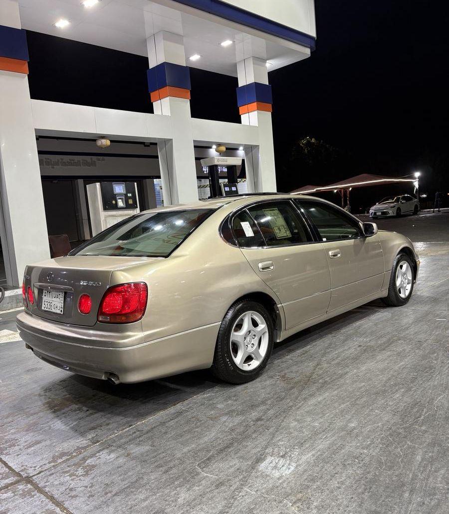 لكززس GS300