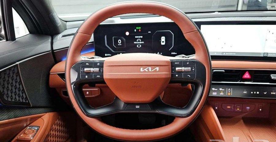 K8  