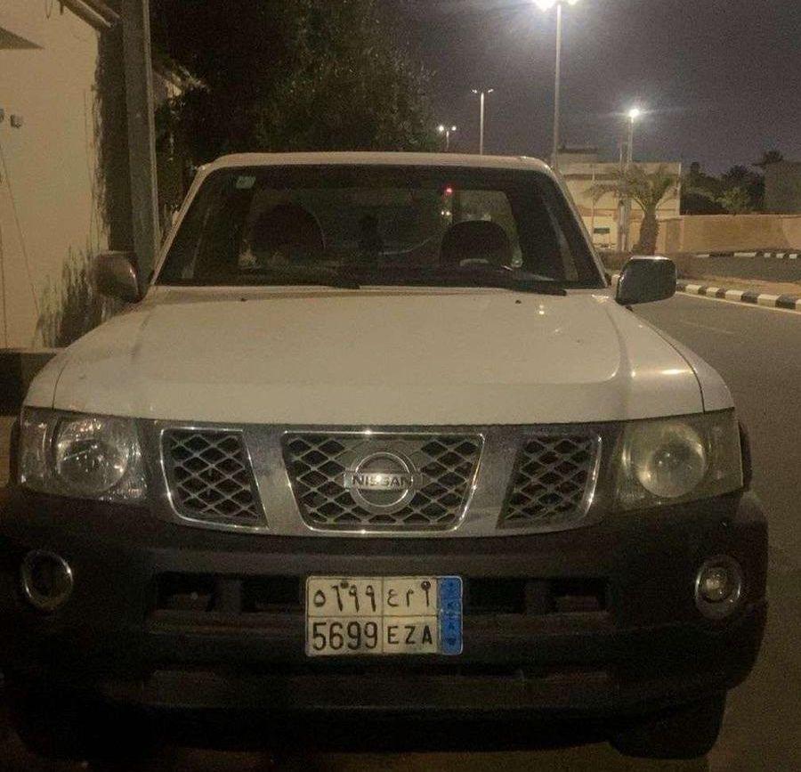 للبيع سيارة نيسان