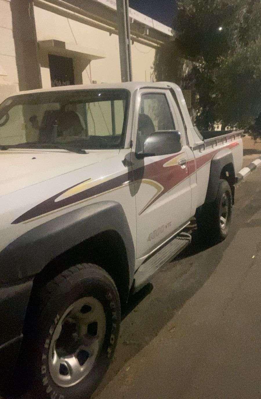 للبيع سيارة نيسان