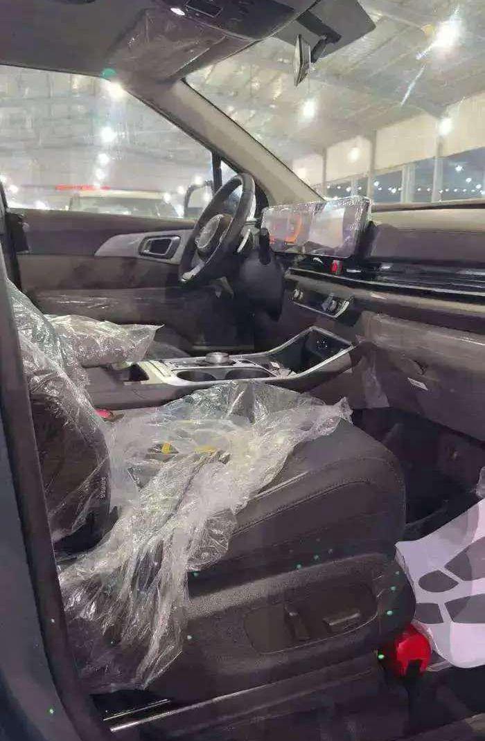 كيا كارنيفال GLS