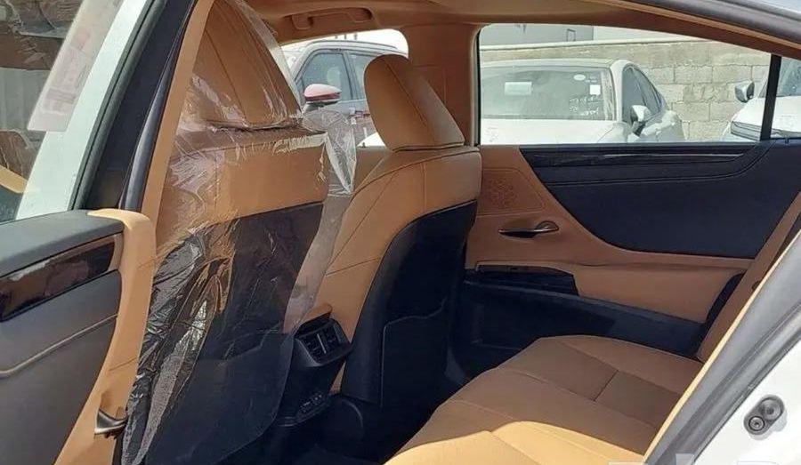 لكزس ES 250