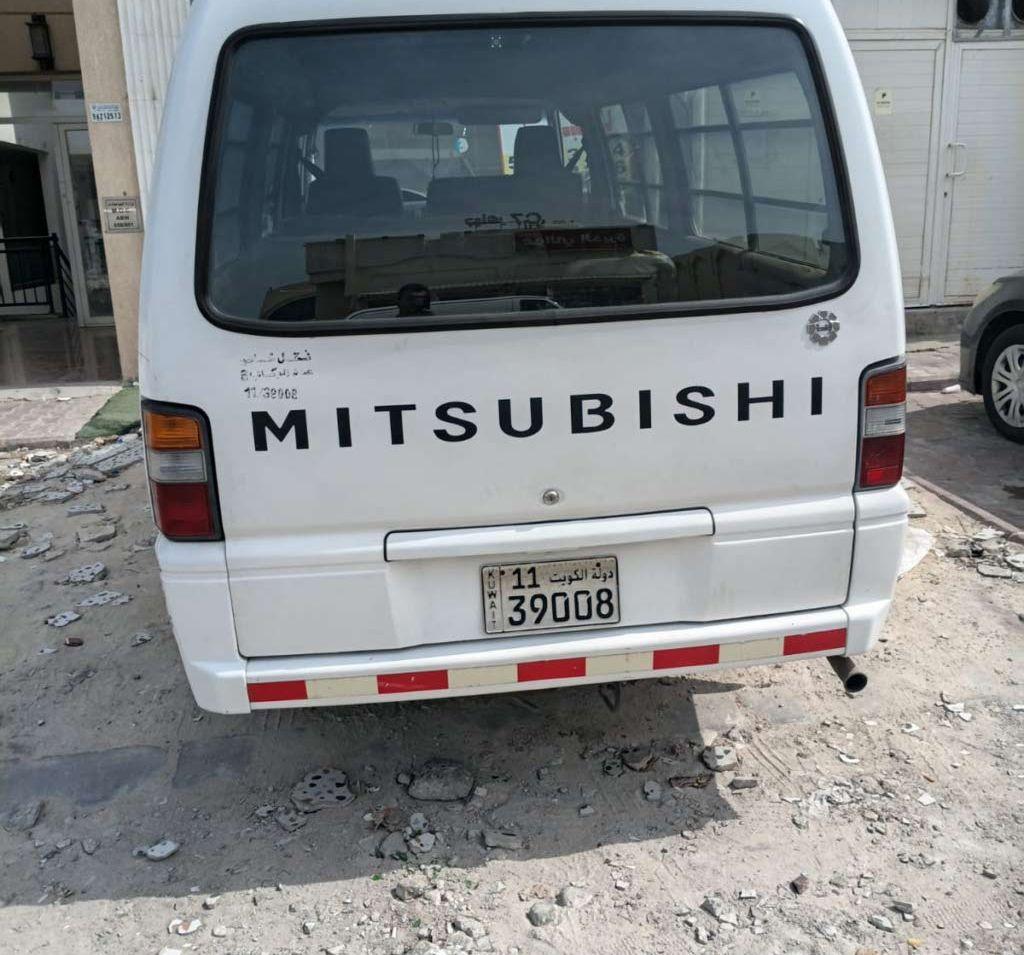 2013 ميتسوبيشي L200
