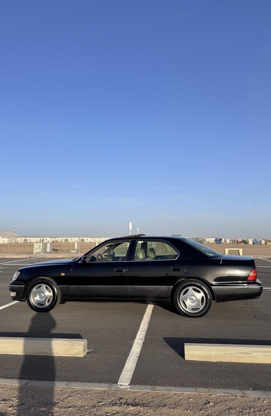 لكزس LS400 1999
