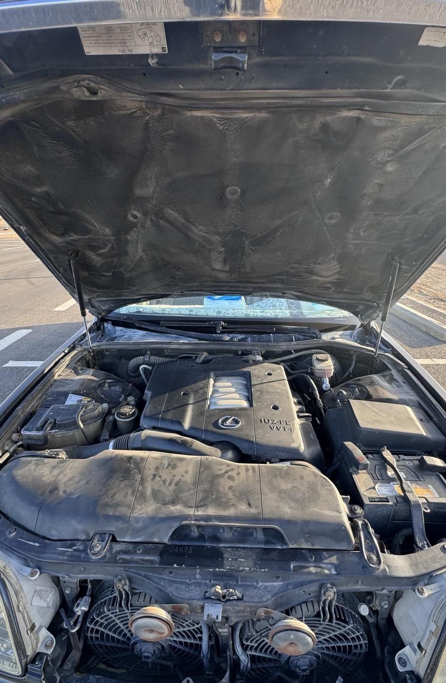لكزس LS400 1999
