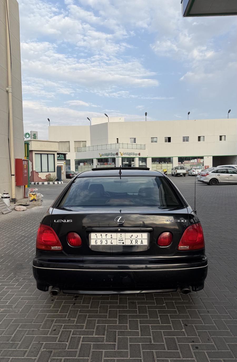 لكزس GS