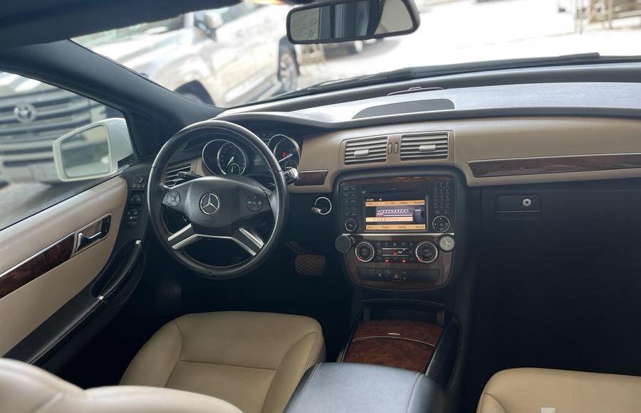 مرسيدس R350. 2013