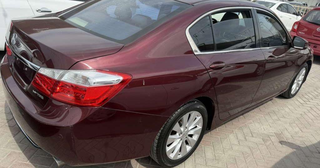 هوندا أكورد EX