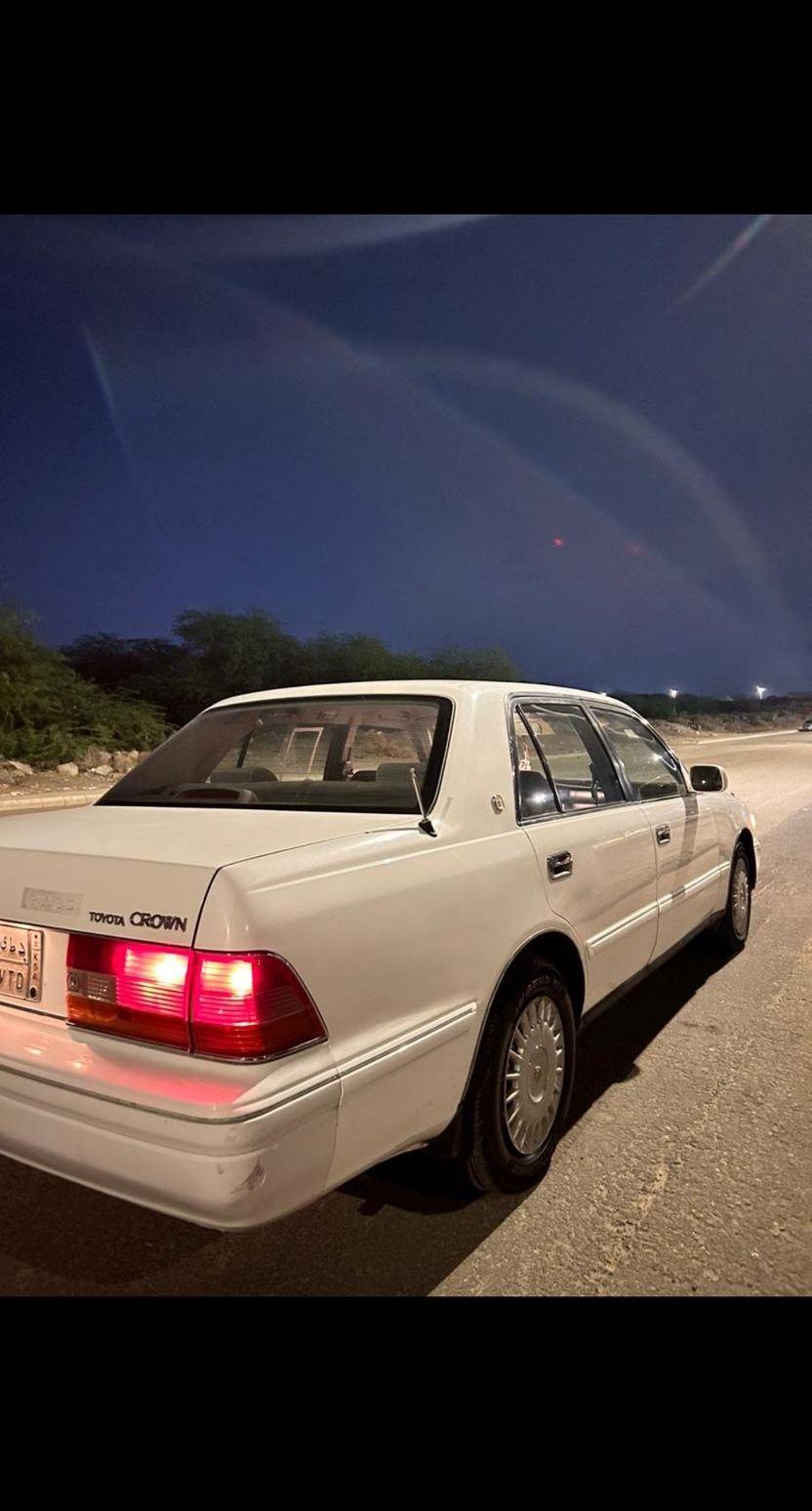 للبيع كراون 1998